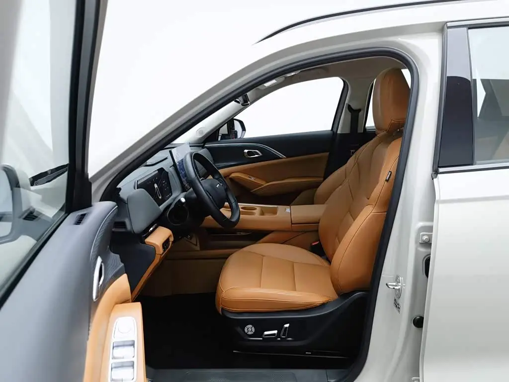 Haval Xiaolong MAX 2025 — Photo 10/20