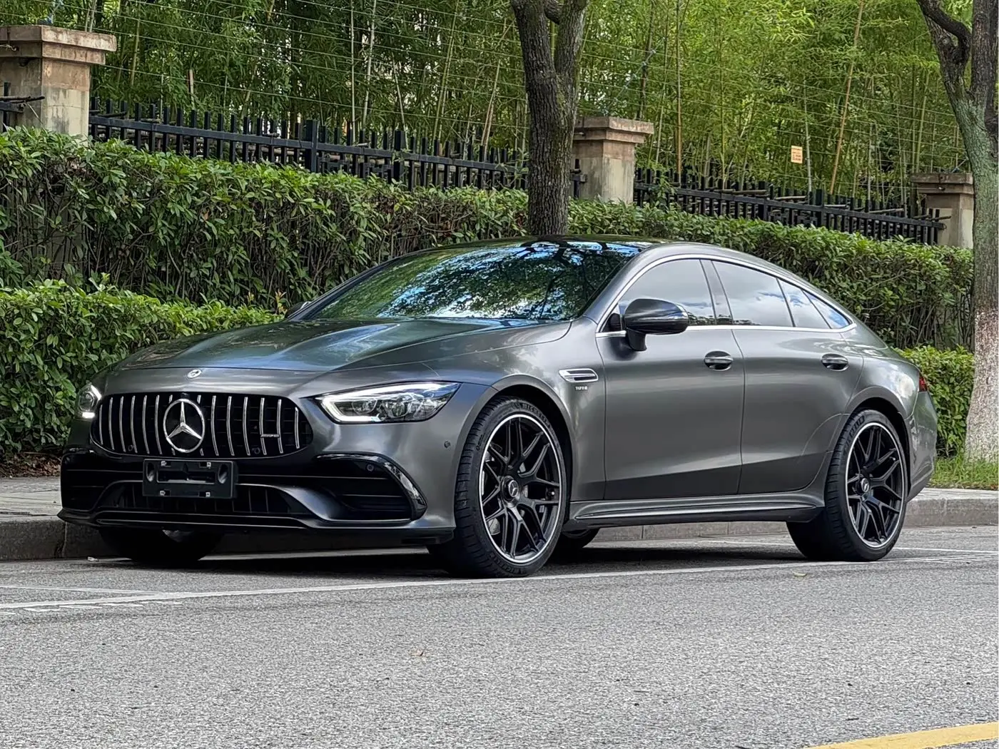 Mercedes-Benz AMG GT 2021 — Photo 1/17
