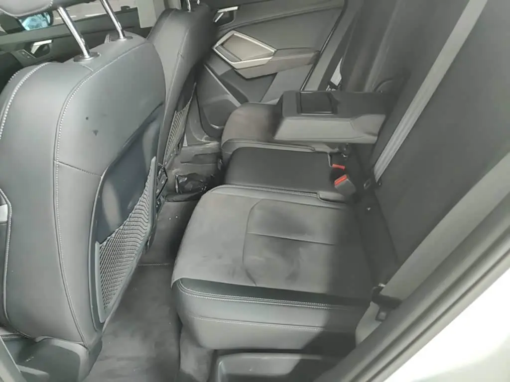 Audi Q3 2023 — Photo 17/20