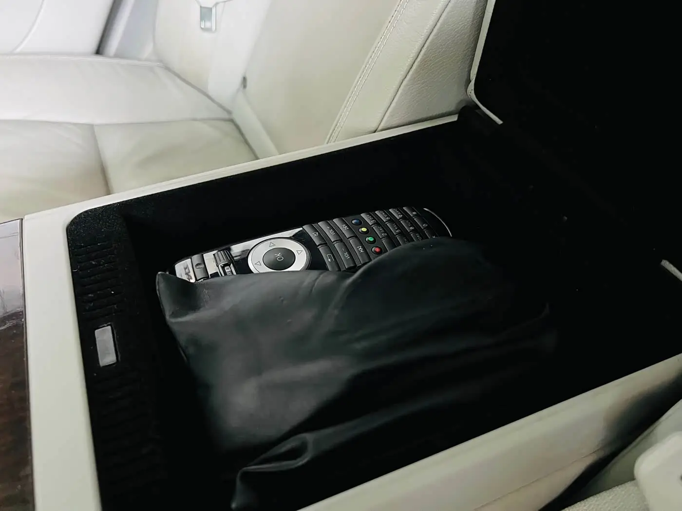 Mercedes-Benz S-Class 2011 — Şəkil 8/20