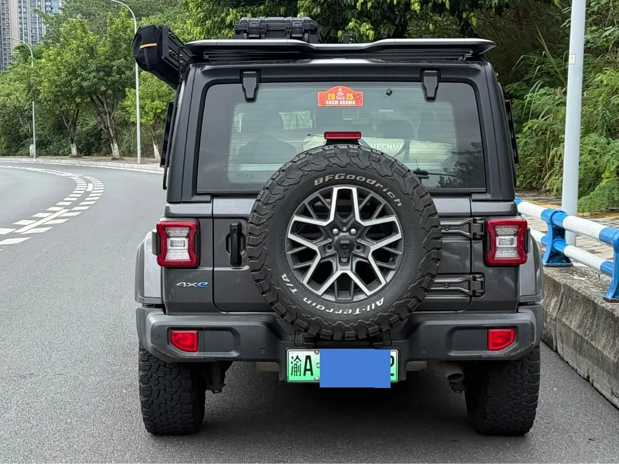 Jeep Wrangler 4xe 2022 — Фото 5/9