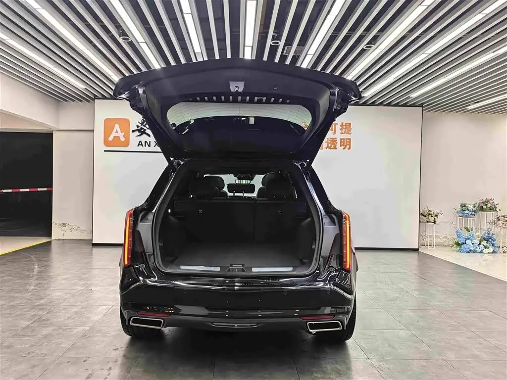 Cadillac XT5 2024 — Фото 18/19