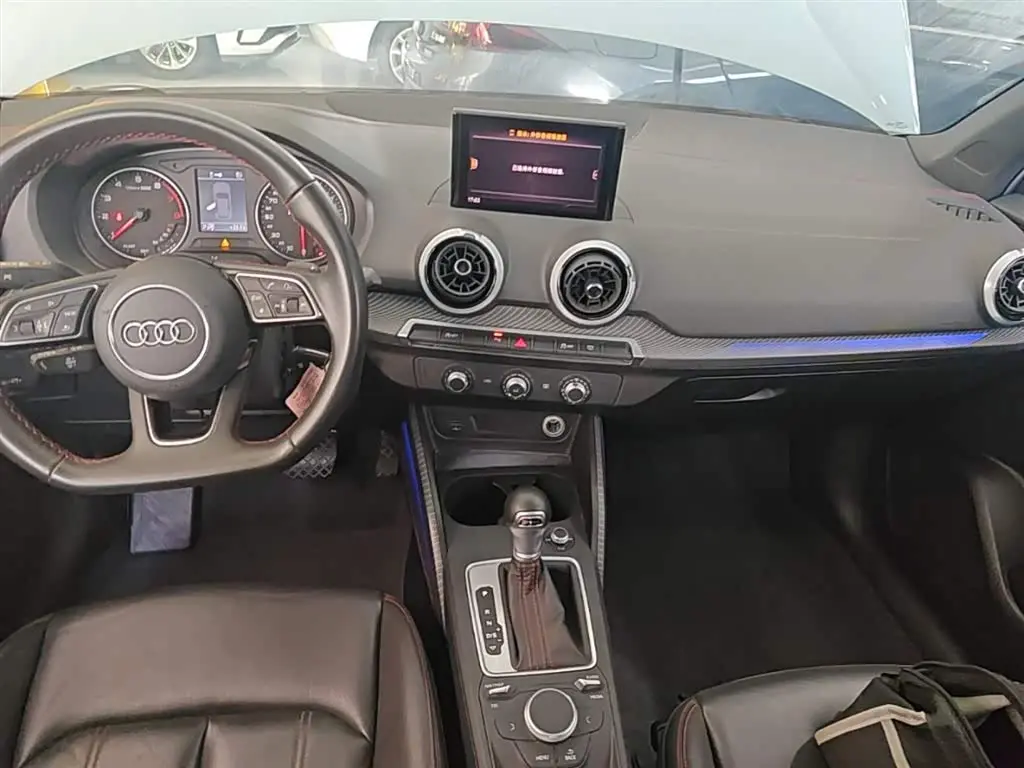 Audi Q2L 2023 — Фото 13/20
