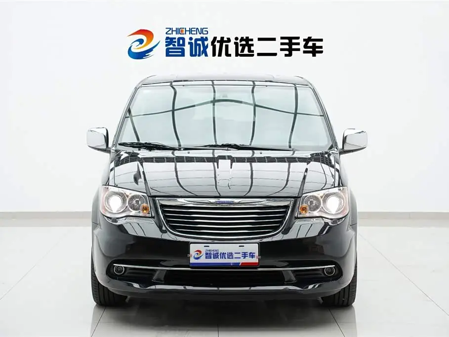 Chrysler Grand Voyager 2017 — Şəkil 2/20