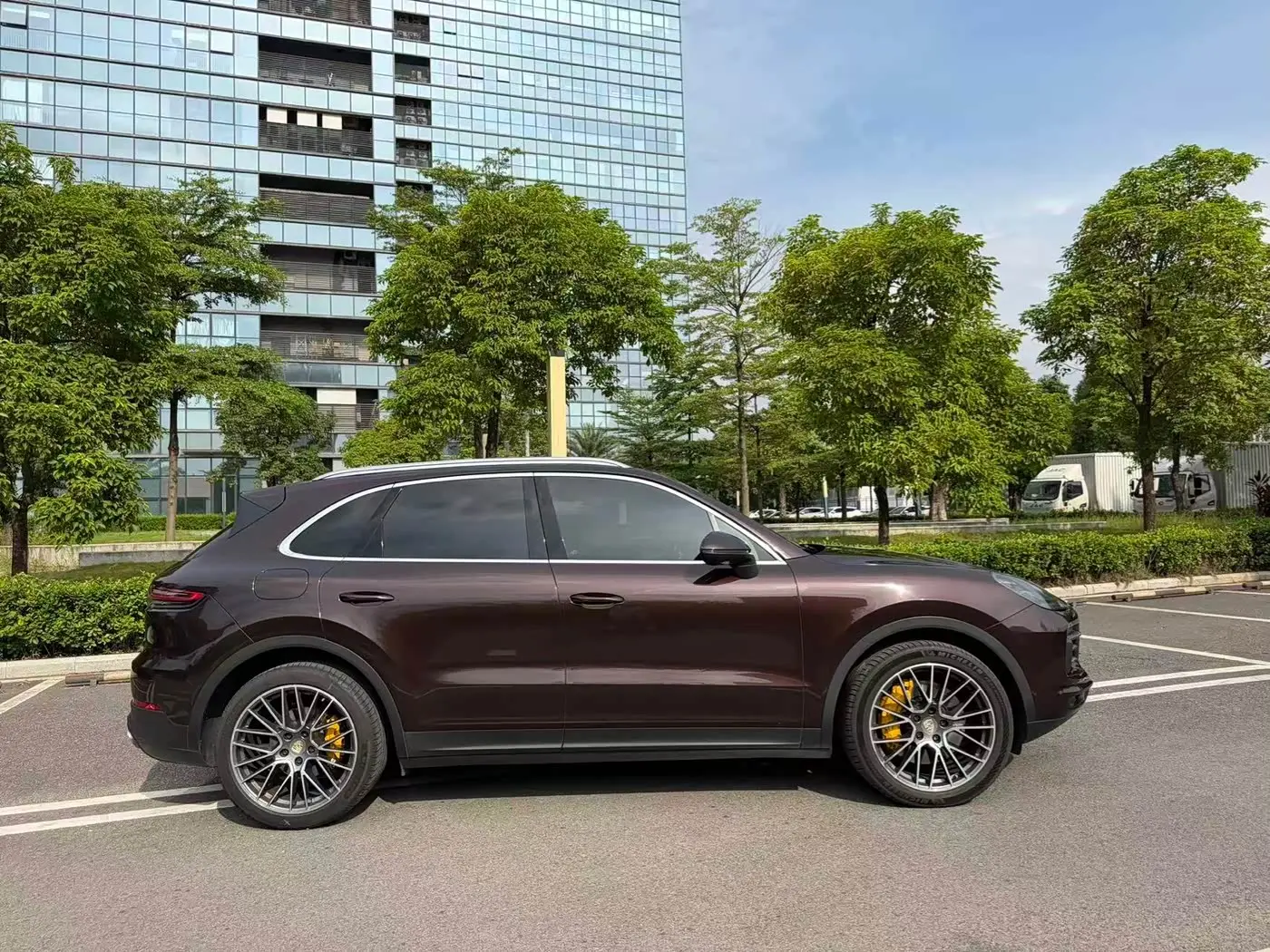 Porsche Cayenne 2020 — Photo 4/20