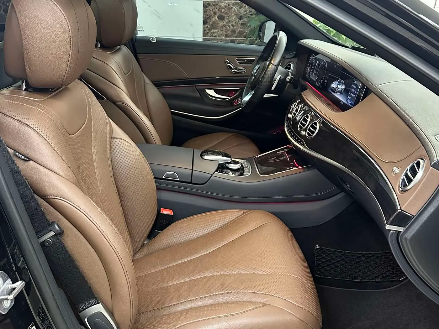 Mercedes-Benz S-Class 2018 — Photo 11/20