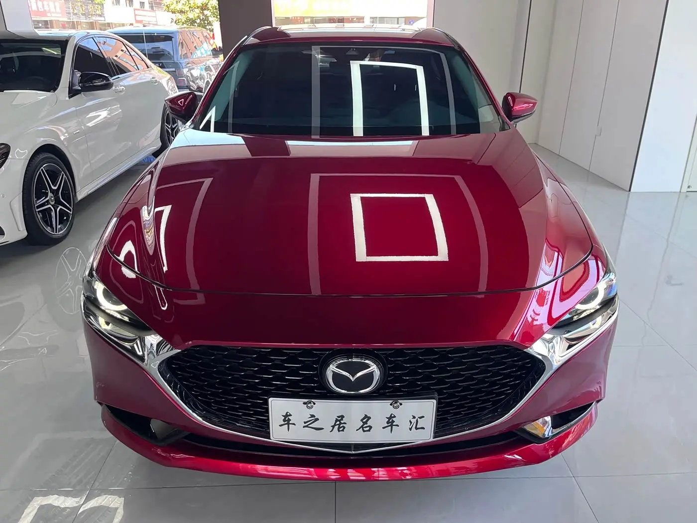 Mazda Mazda3 Axela 2024 — Photo 2/9