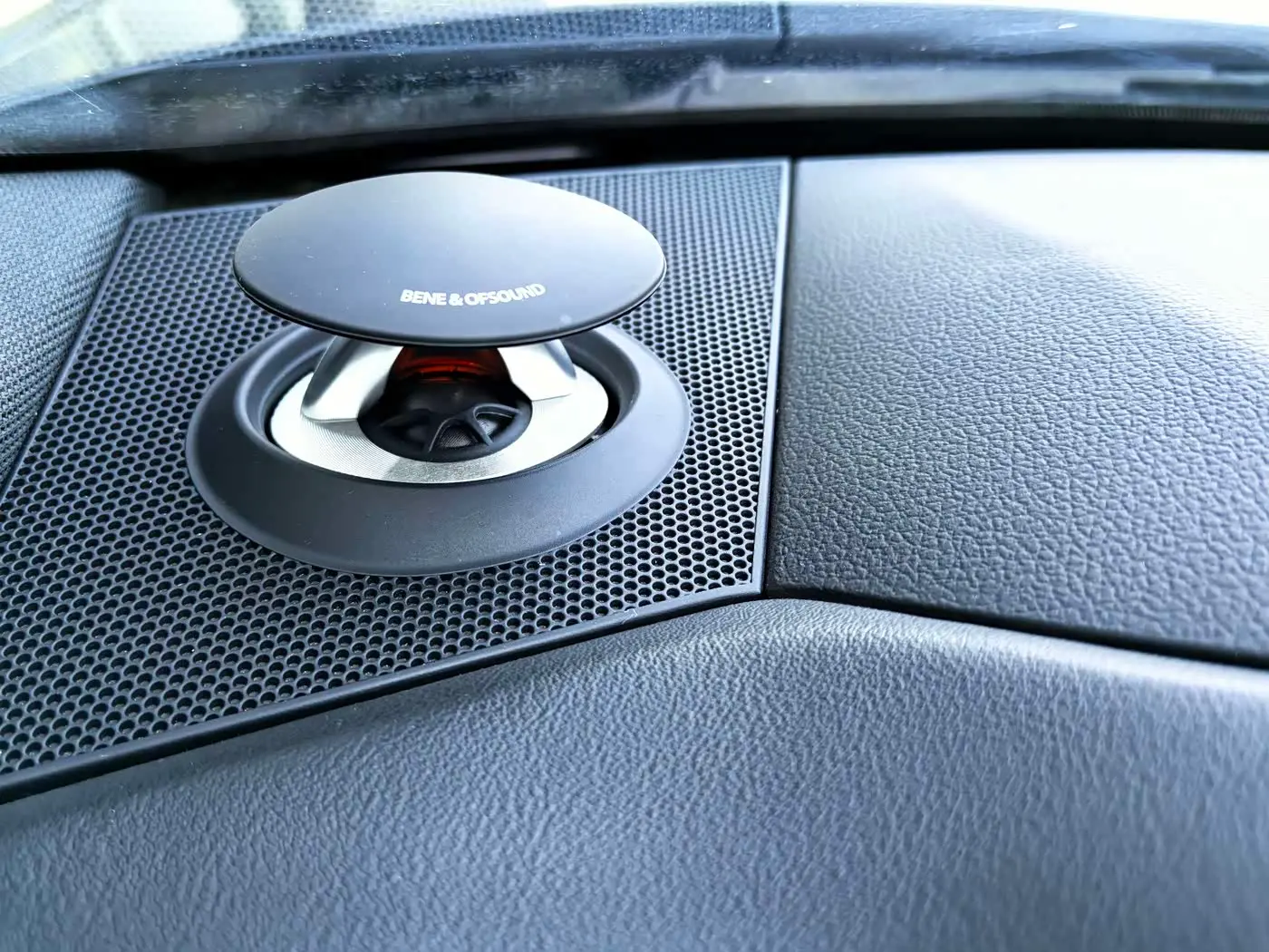 Audi A6L 2025 — Фото 11/16