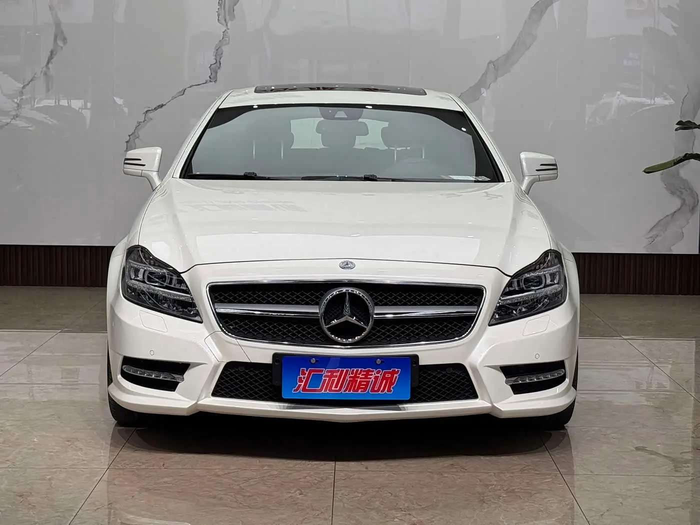 Mercedes-Benz CLS 2014 — Photo 2/20