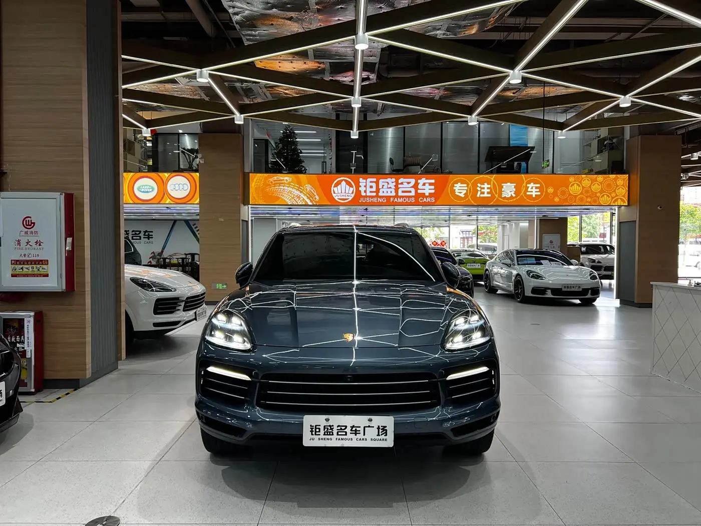 Porsche Cayenne 2018 — Photo 6/16