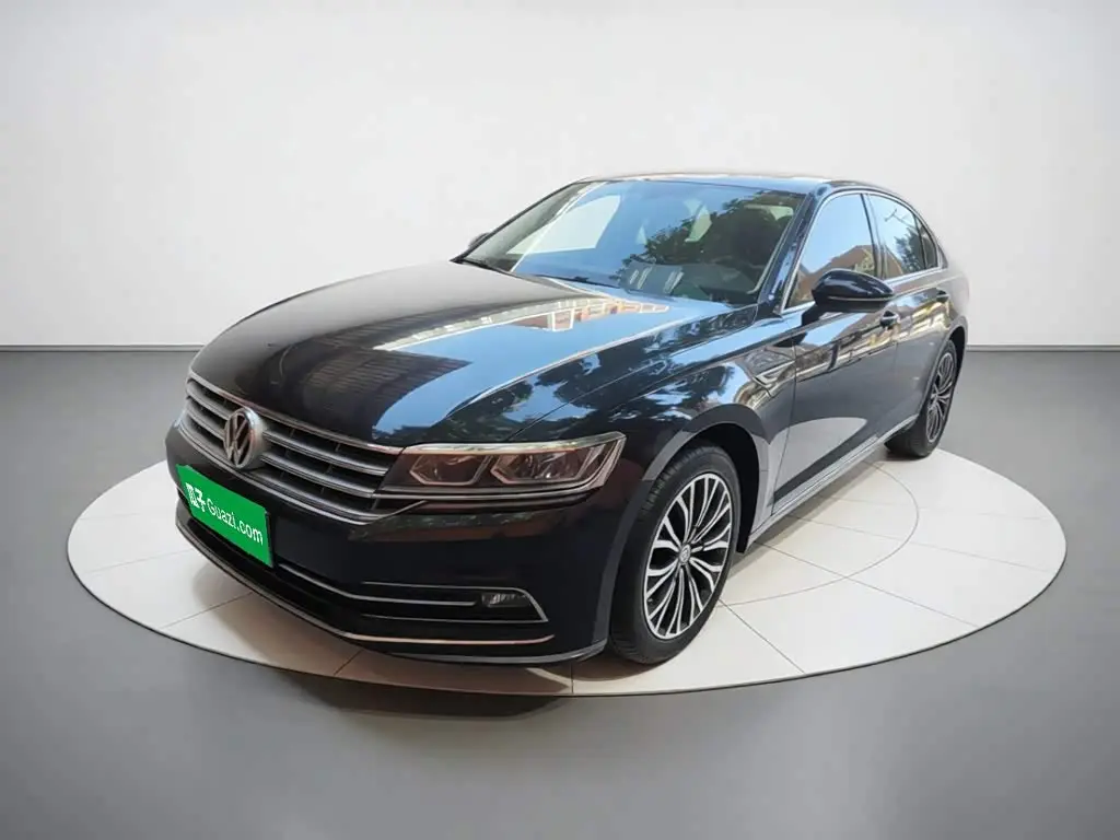 Volkswagen Phideon 2019 — Фото 1/20