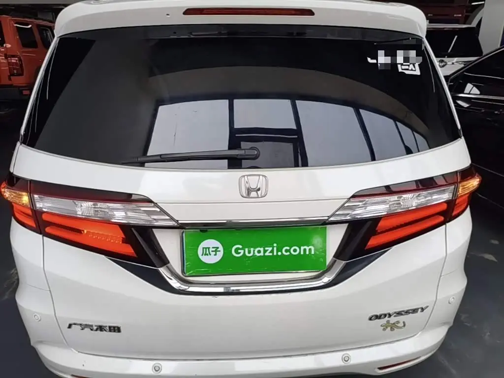 Honda Odyssey 2019 — Фото 6/20