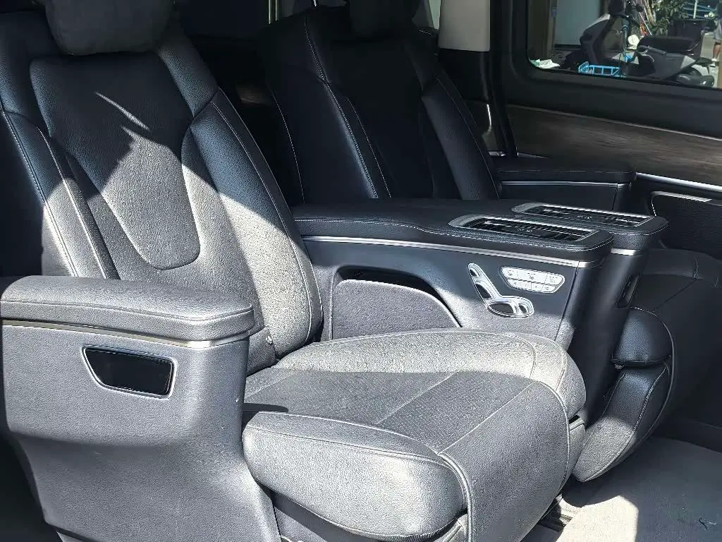 Mercedes-Benz V-Class 2020 — ფოტო 10/17