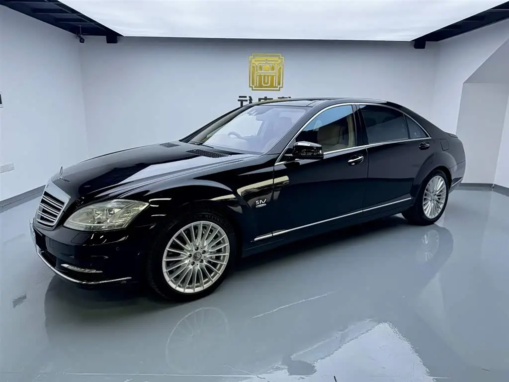 Mercedes-Benz S-Class 2013 — Photo 1/20
