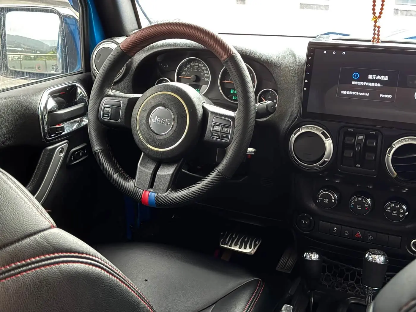 Jeep Wrangler 2016 — Şəkil 14/14