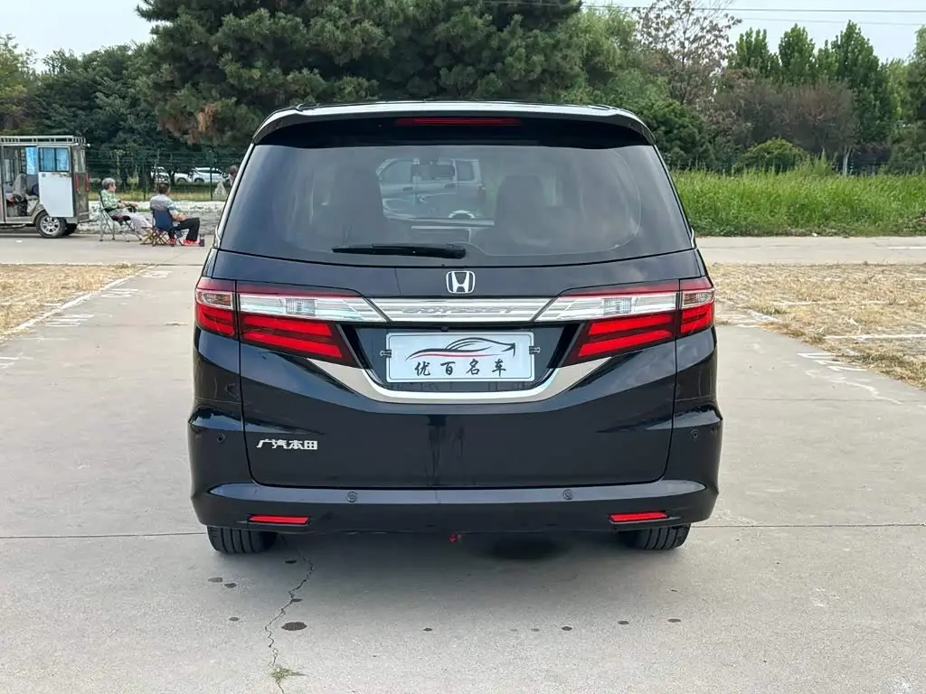 Honda Odyssey 2017 — Фото 5/20