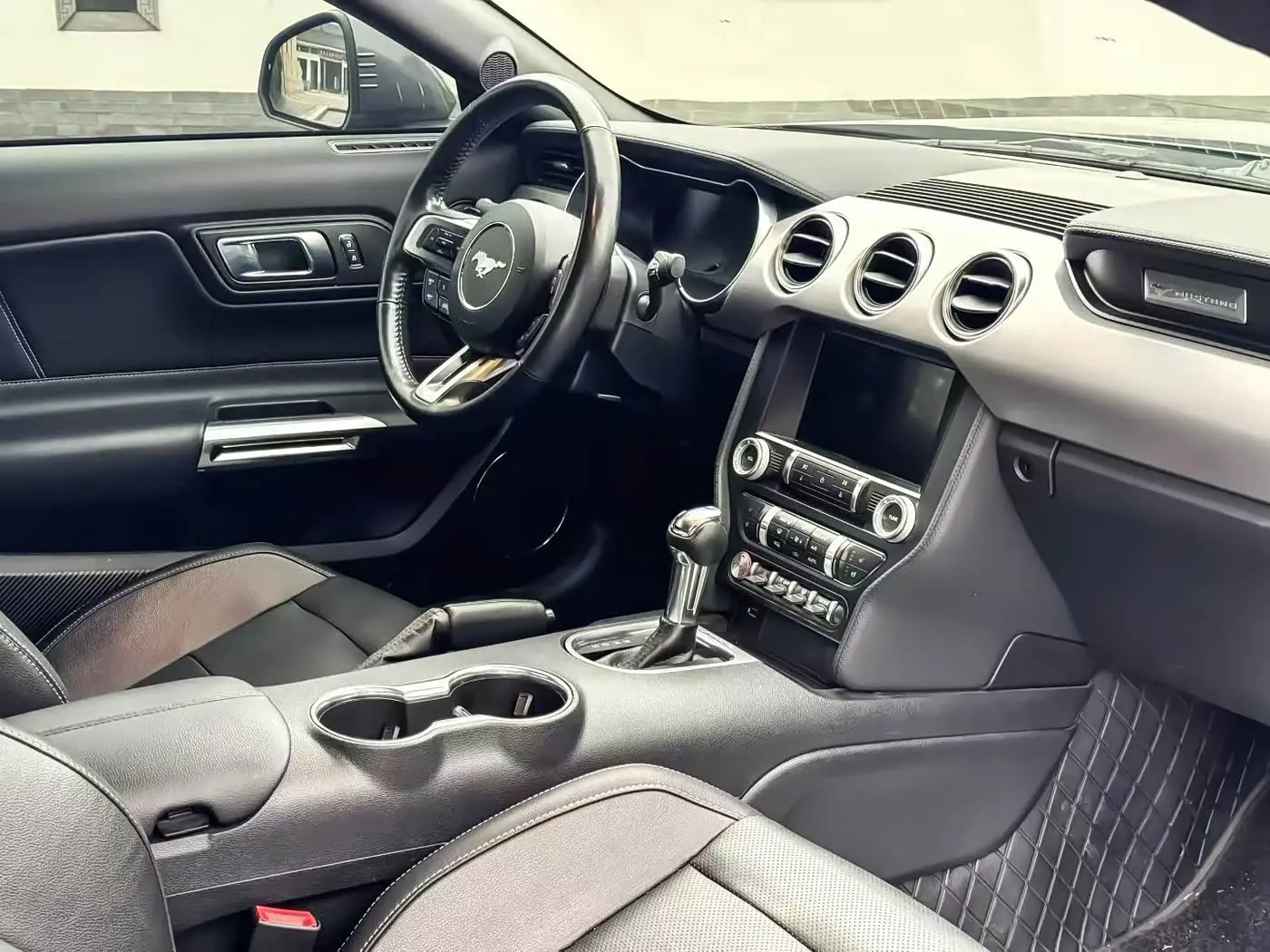 Ford Mustang 2023 — Şəkil 9/9