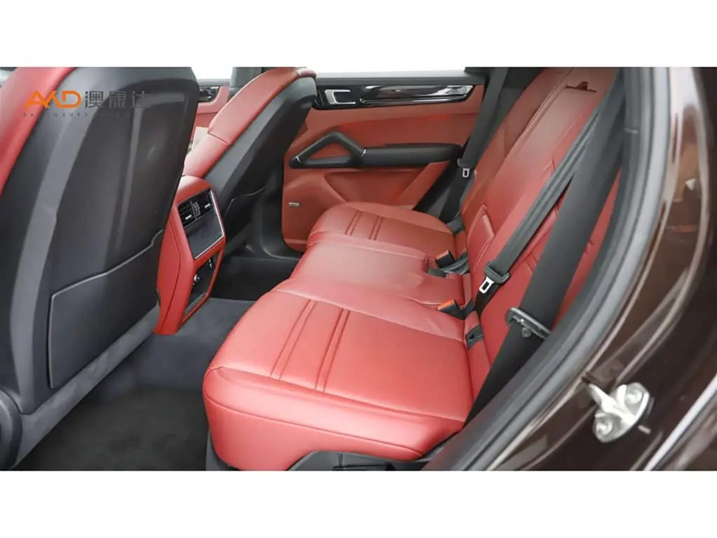 Porsche Cayenne New Energy 2021 — Photo 7/10