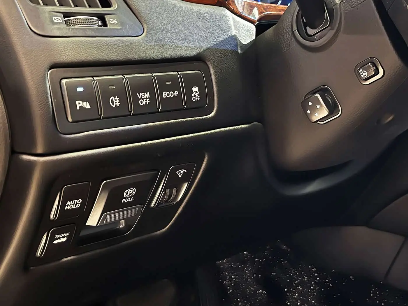 Hyundai Equus 2013 — Photo 18/20