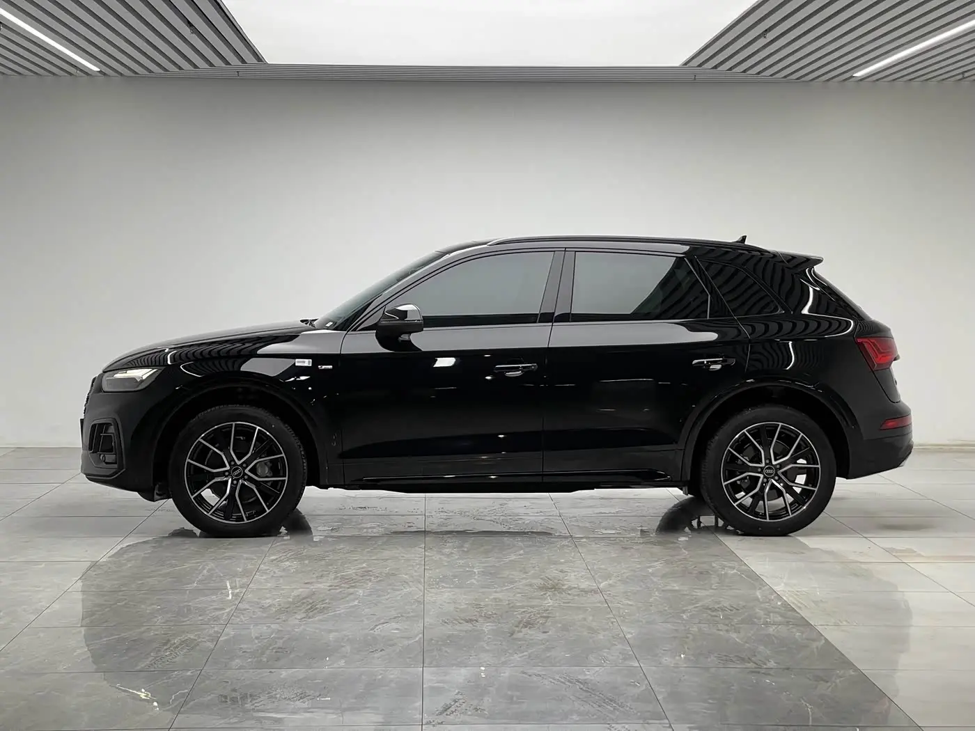 Audi Q5L 2026 — Şəkil 8/20