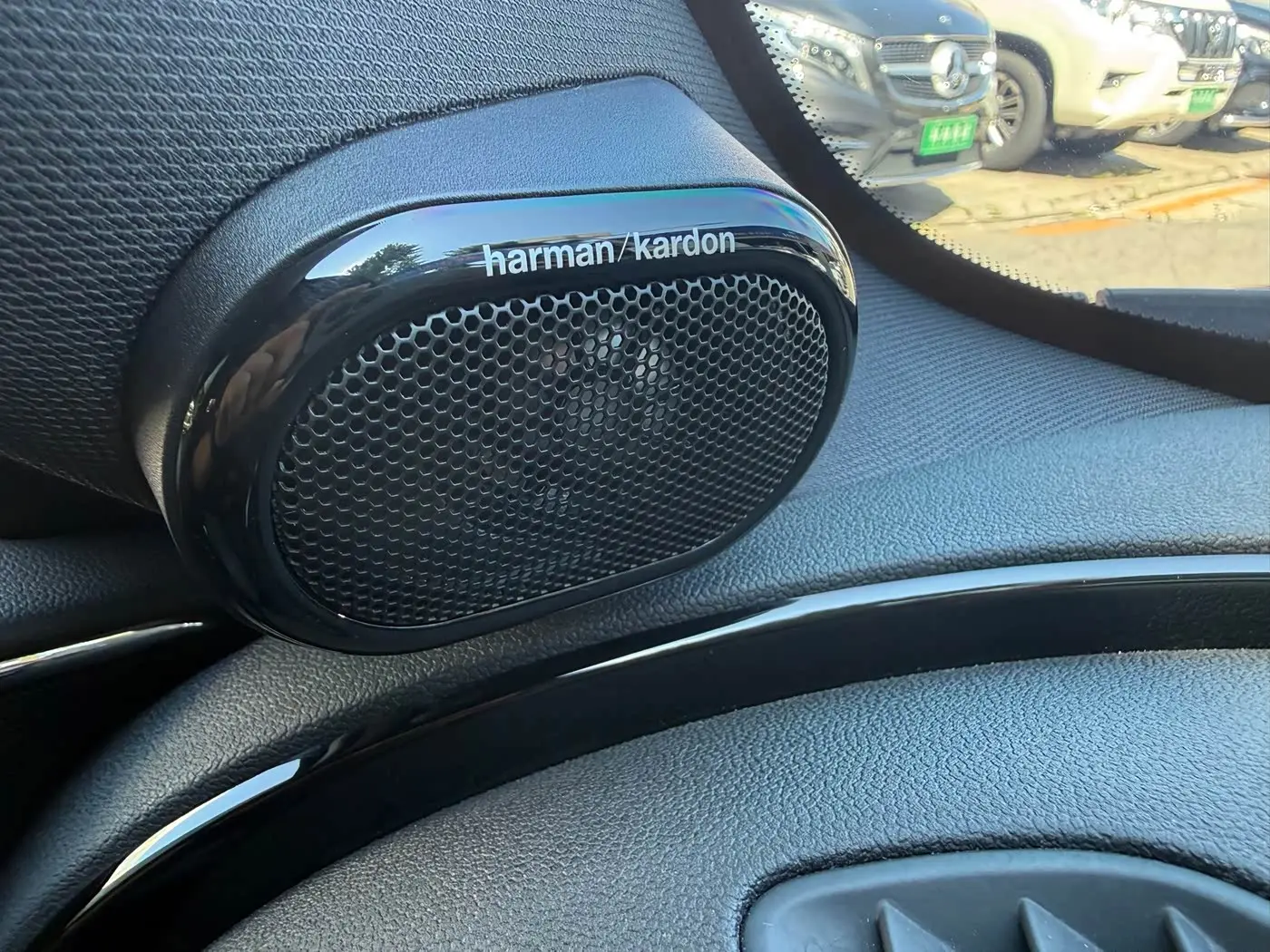 MINI CLUBMAN 2024 — Photo 14/18