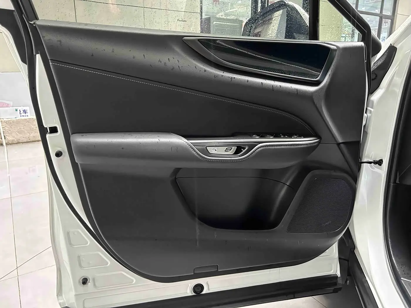 Lexus NX 2024 — Photo 10/20