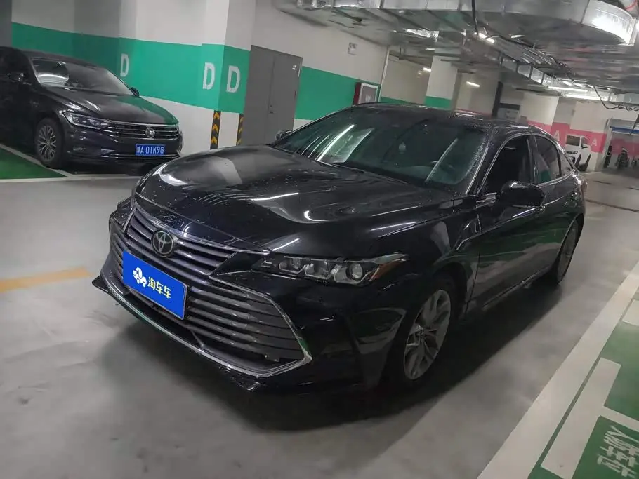 Toyota Avalon 2021 — Фото 1/16