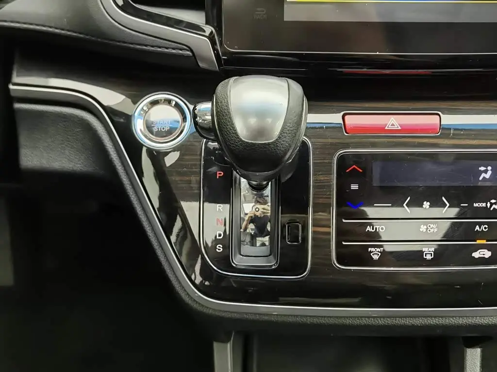 Honda Odyssey 2018 — Фото 13/20