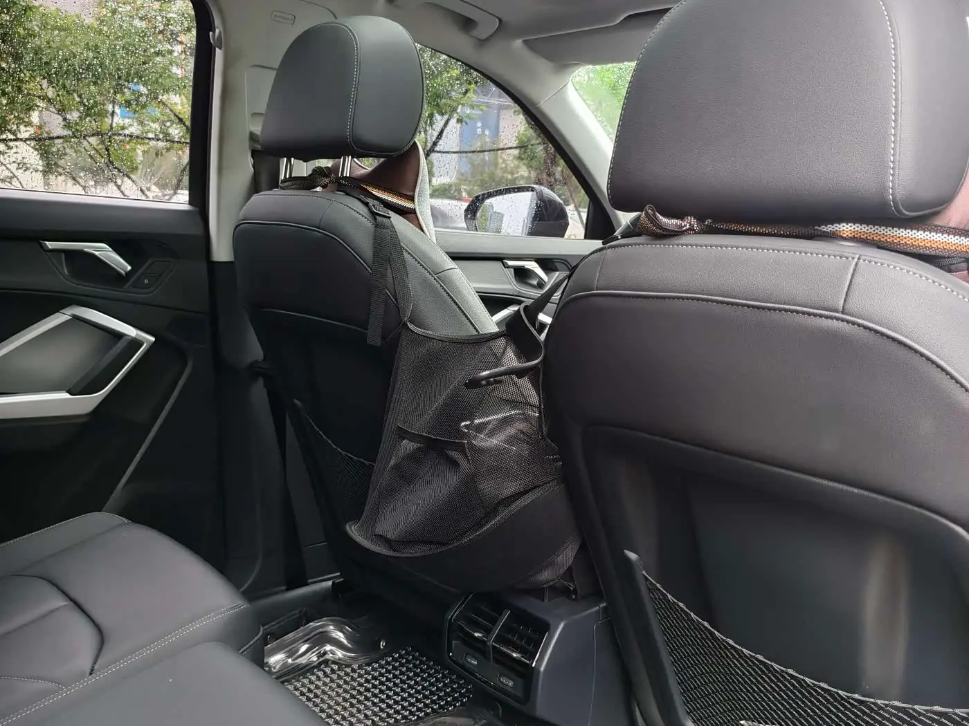 Audi Q3 2020 — Şəkil 12/16