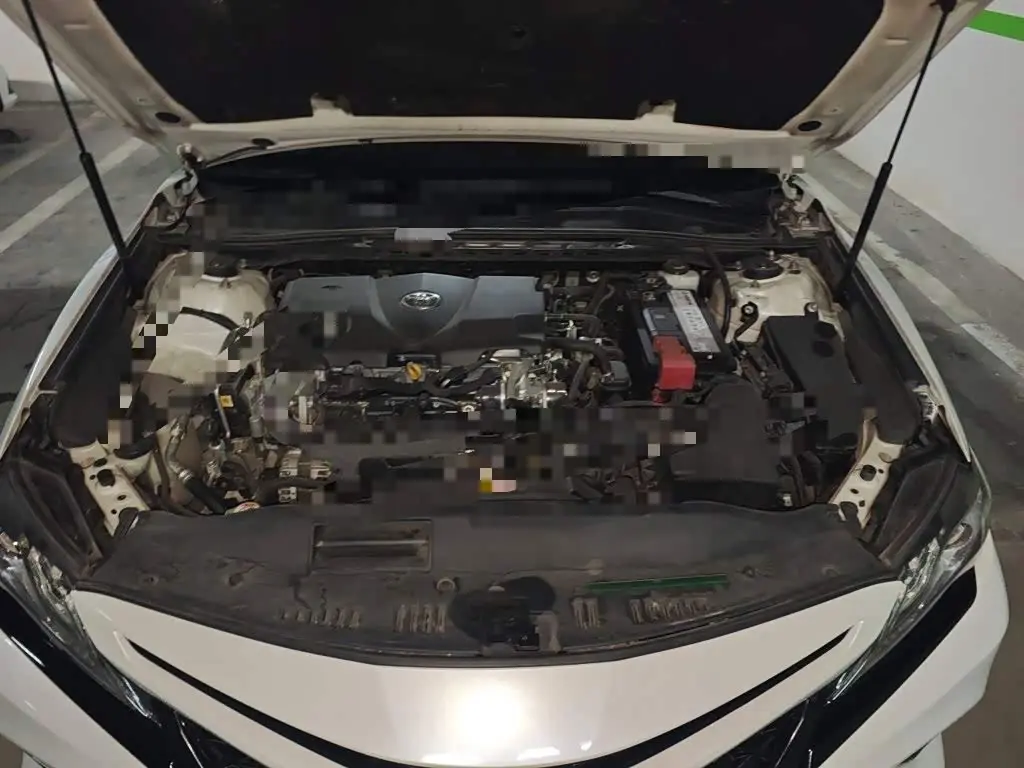 Toyota Camry 2018 — Photo 11/20