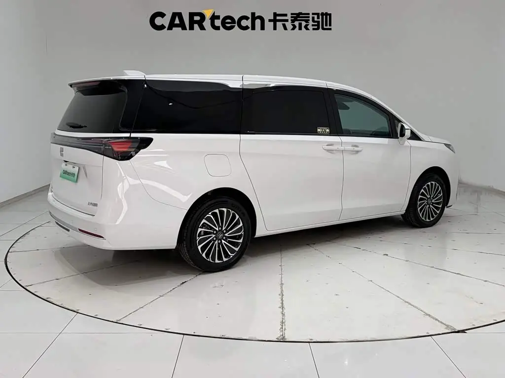 Buick GL8 New Energy 2025 — Фото 5/20