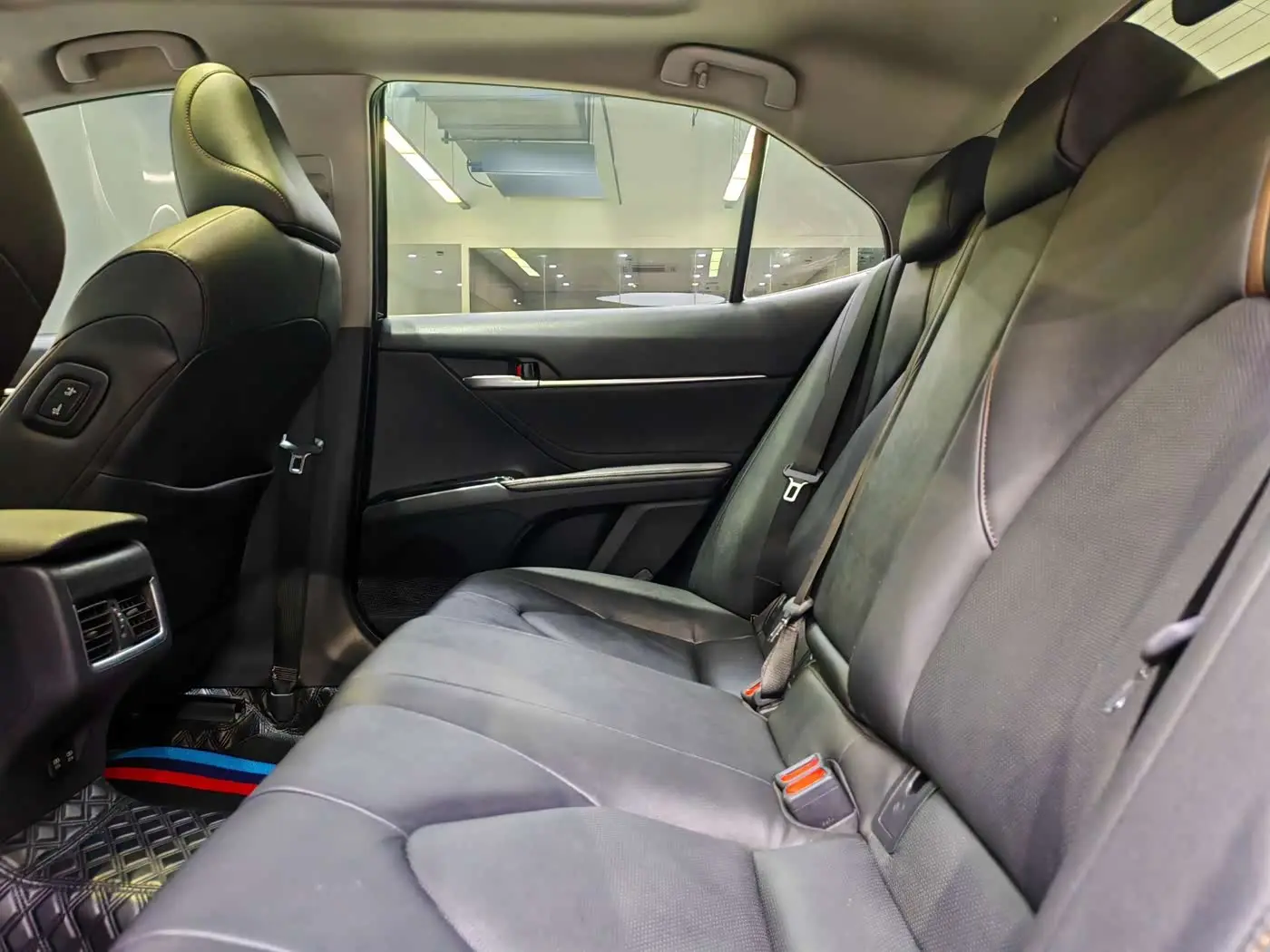 Toyota Camry 2022 — Şəkil 6/16