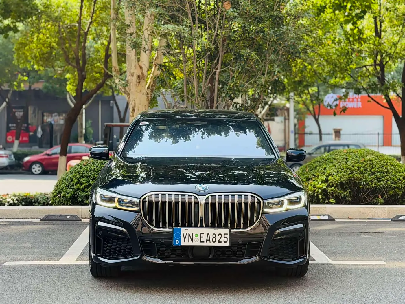 BMW 7 Series 2020 — Фото 2/14