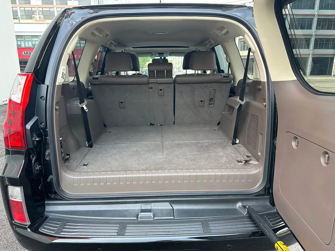 Lexus GX 2013 — Photo 13/20