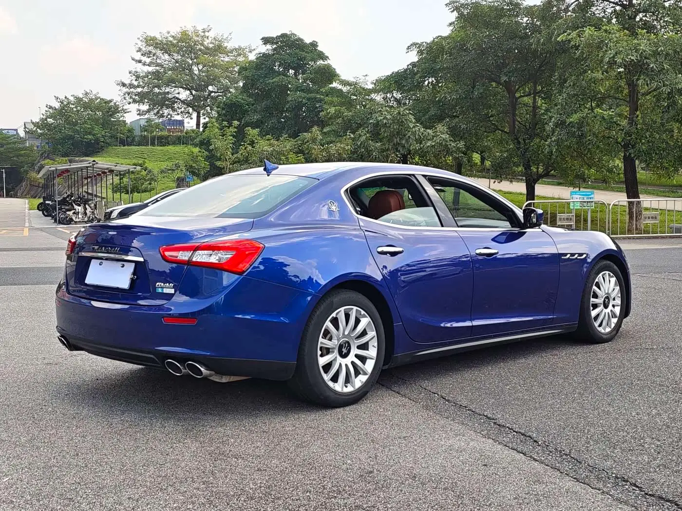 Maserati Ghibli 2015 — Фото 15/15