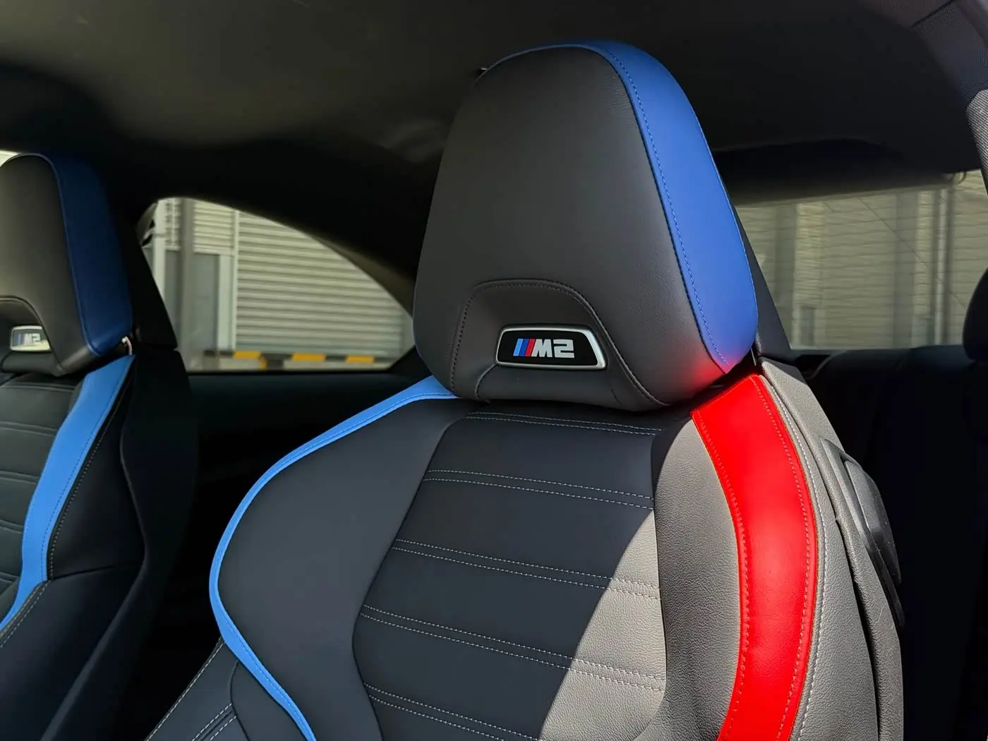 BMW M2 2025 — Фото 18/20