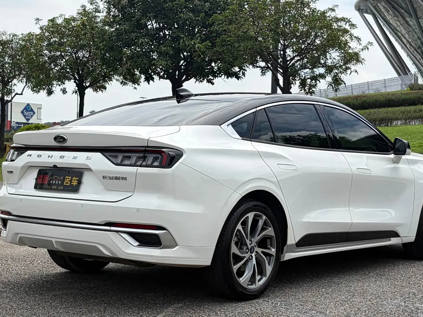 Ford Mondeo 2023 — Фото 4/14