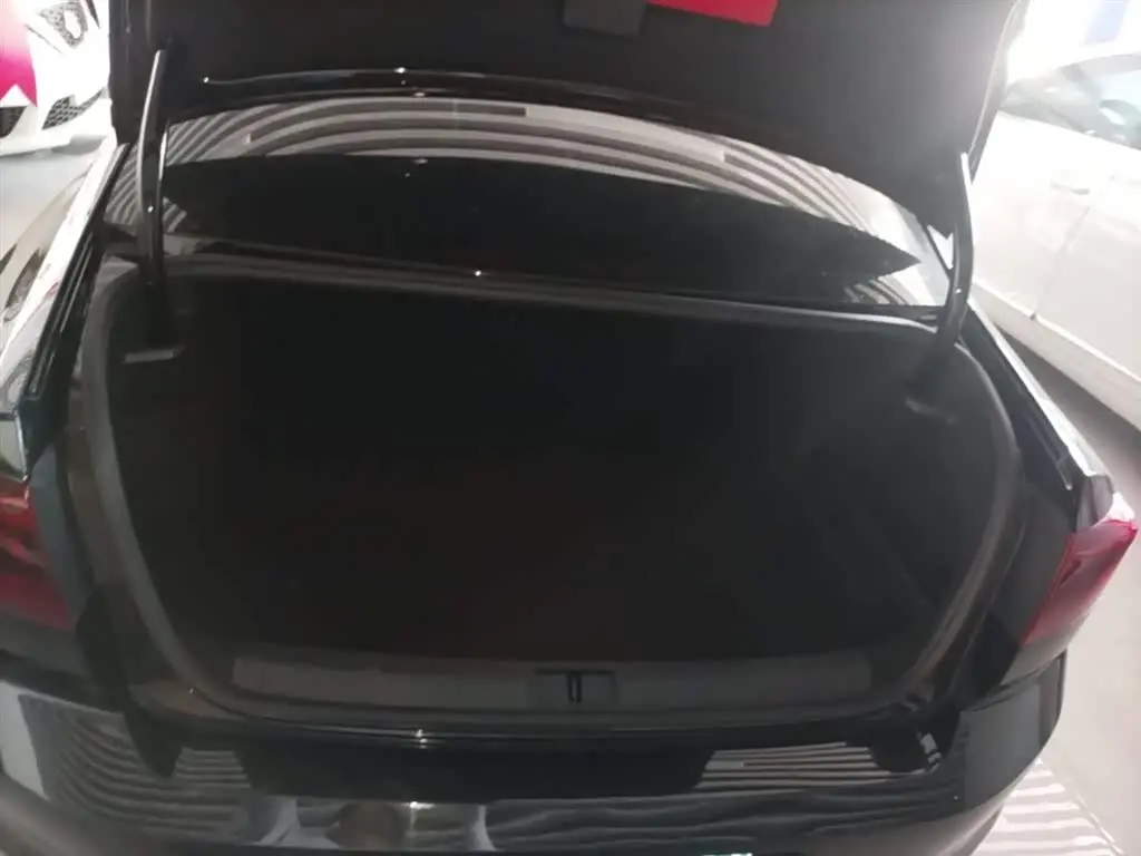 Volkswagen Magotan 2024 — Photo 19/20