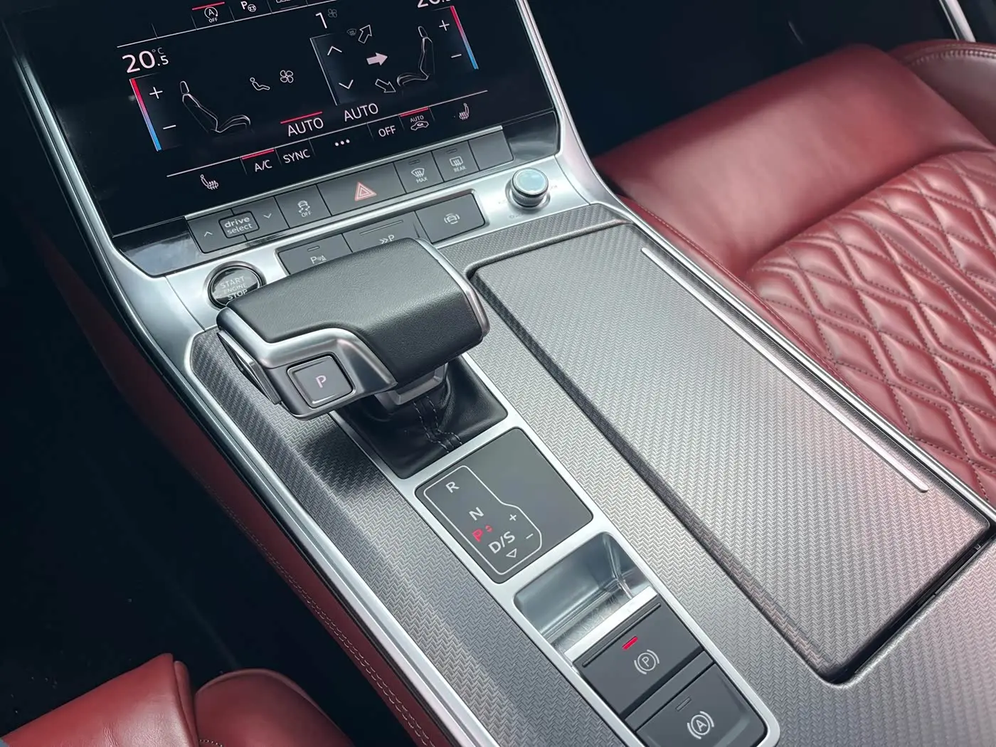 Audi A7L 2024 — ფოტო 13/20