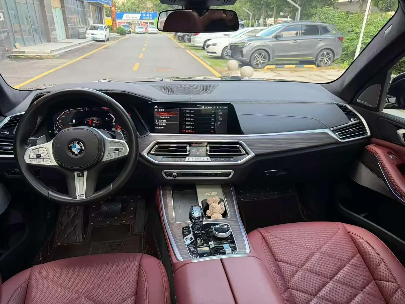 BMW X5 2023 — Photo 9/9