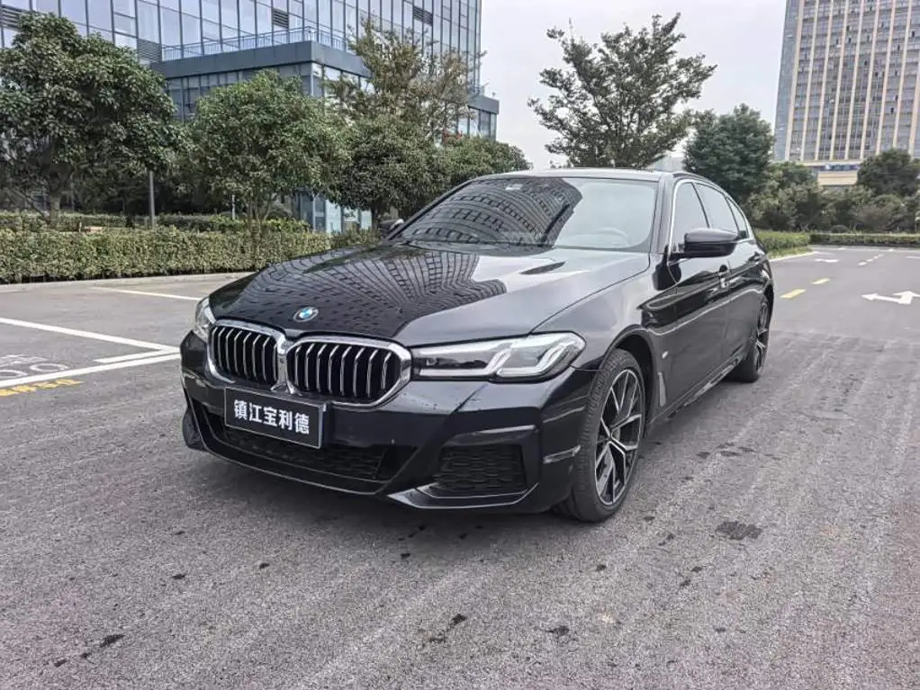 BMW 5 Series, 2022