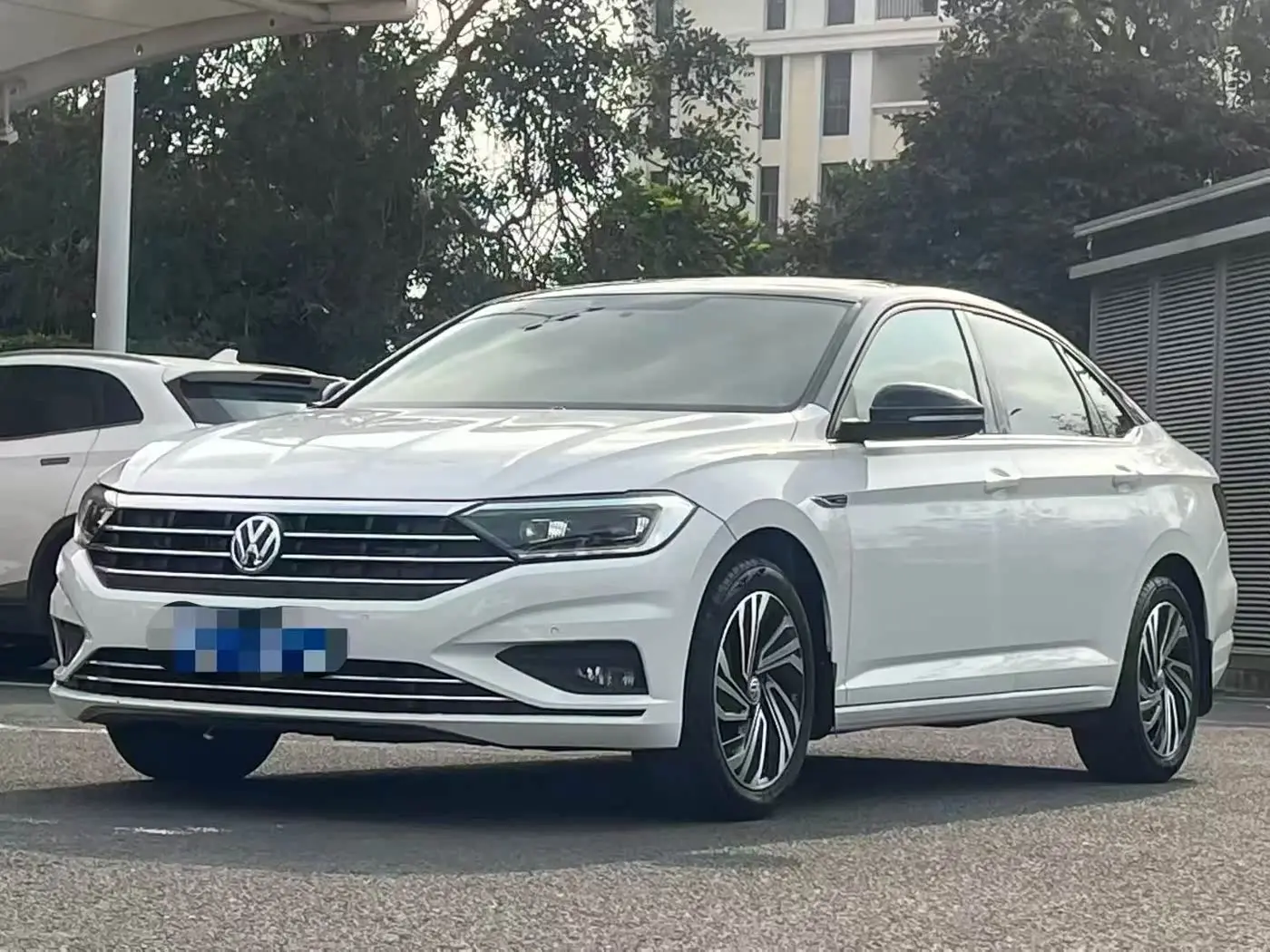 Volkswagen Sagitar 2022 — Photo 1/9