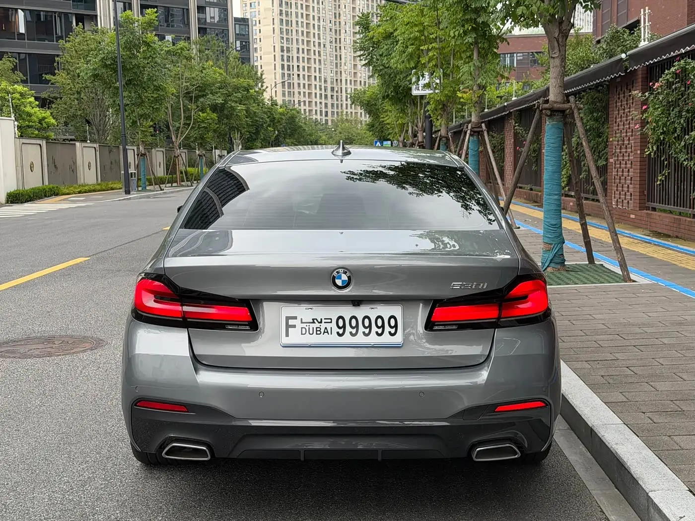 BMW 5 Series 2023 — Şəkil 4/15