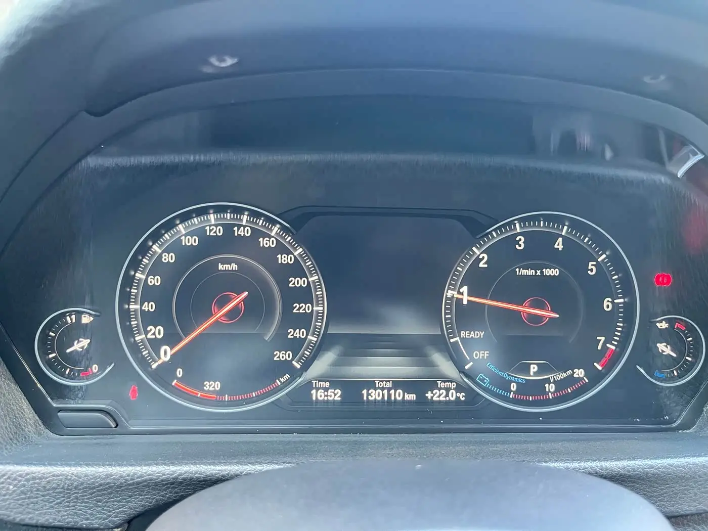 BMW 3 Series 2018 — Фото 12/16