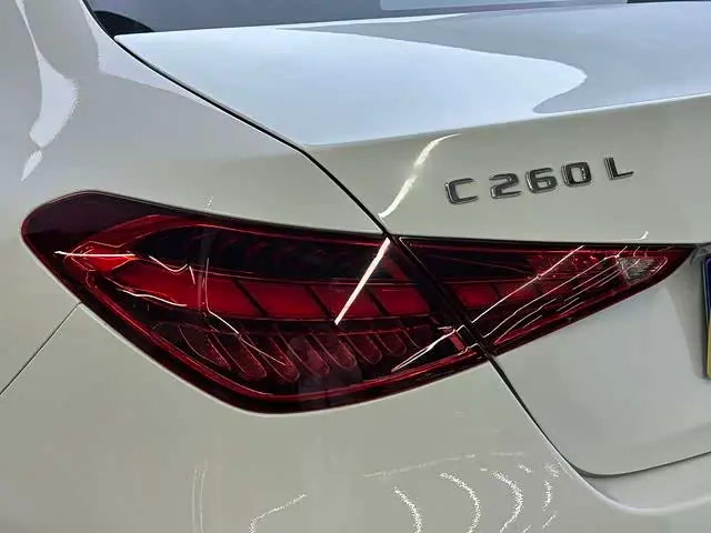 Mercedes-Benz C-Class 2023 — Фото 16/17