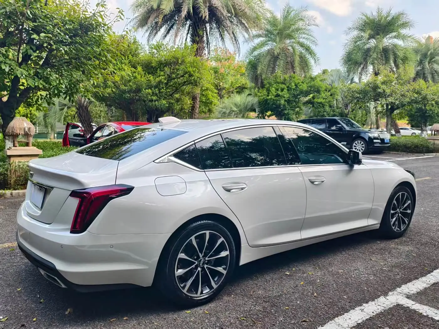 Cadillac CT5 2026 — Фото 7/16