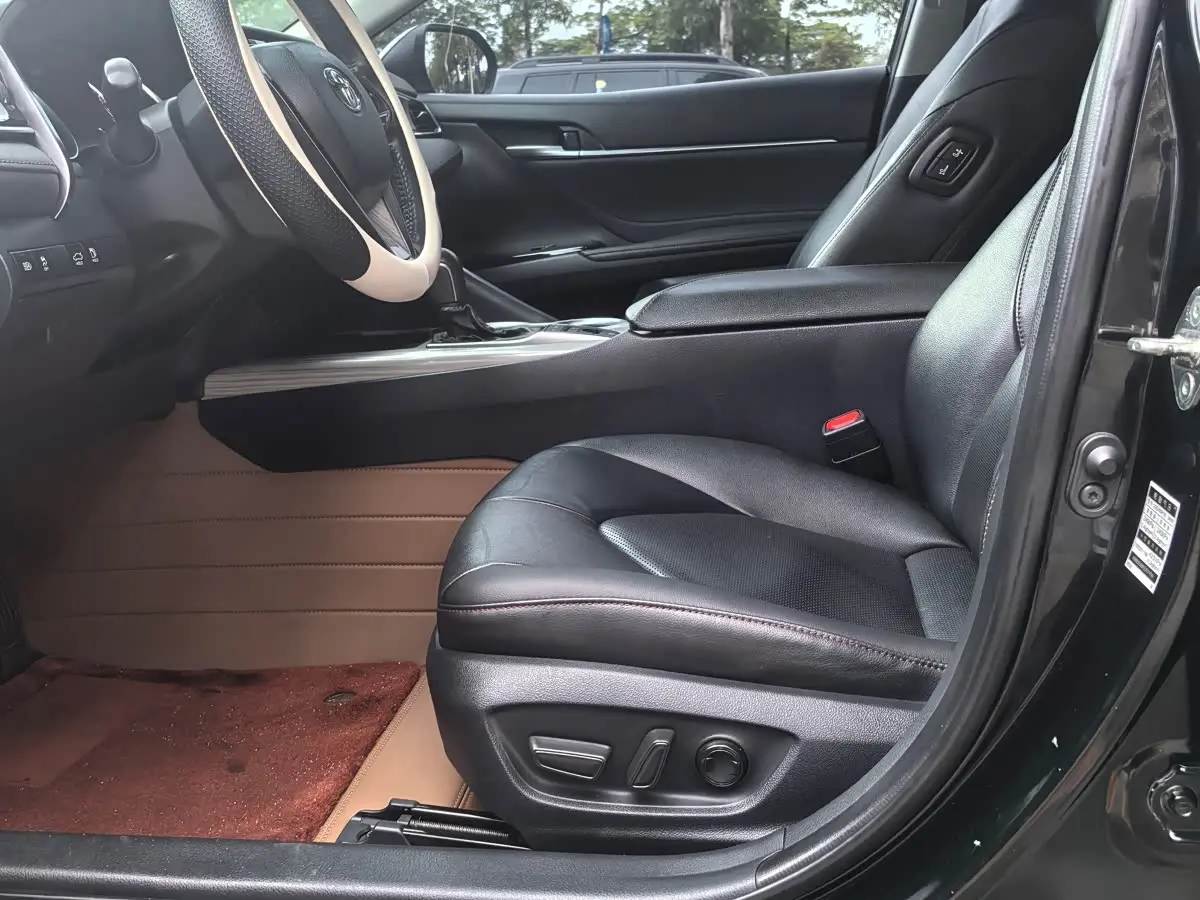 Toyota Camry 2020 — Şəkil 8/14