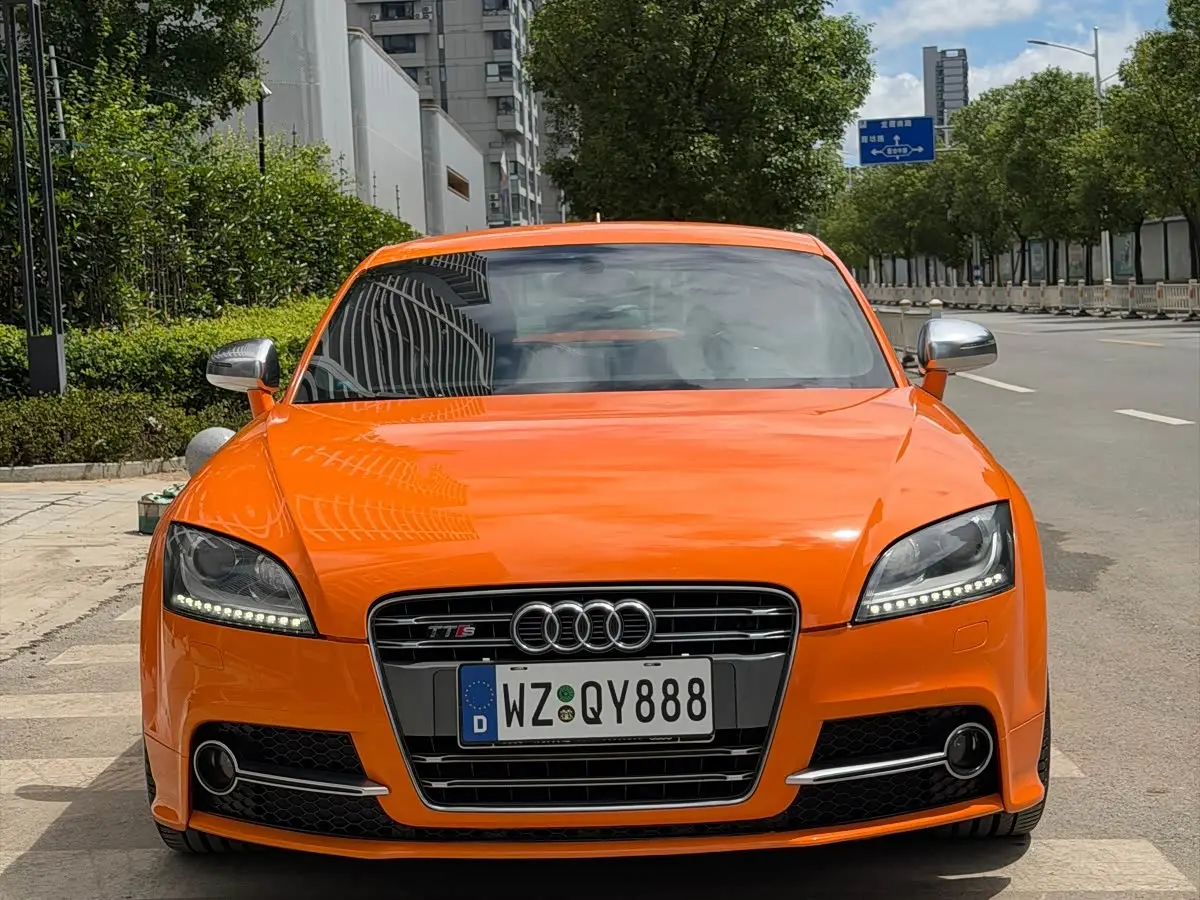Audi TTS 2012 — Фото 2/9