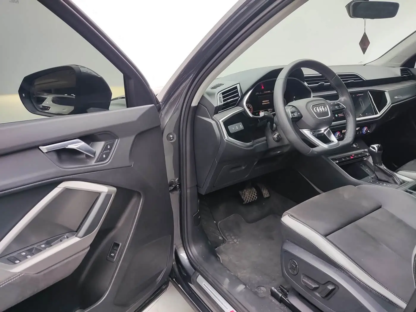 Audi Q3 2022 — Şəkil 5/20