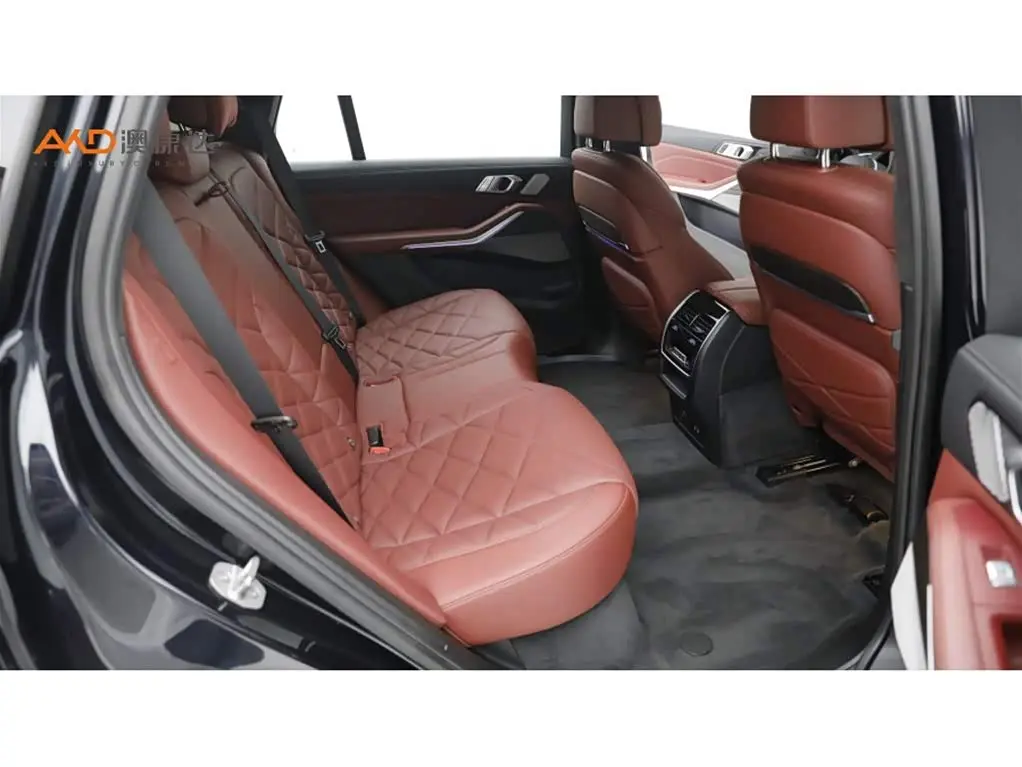 BMW X5 2023 — Photo 8/10